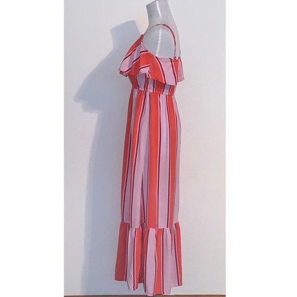 Old Navy Maxi Dress - Picture 2 of 3